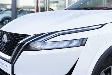 Nissan QASHQAI 1.3DIG-T 140CV ACENTA 2WD MT MHEV E6D-F QASHQAI 1.3DIG-T 140CV ACENTA 2WD MT MHEV E6D-F BLANCO SOLIDO