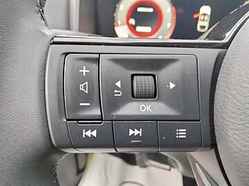 Nissan QASHQAI 1.3DIG-T 140CV N-CONNECTA 2WD MT MHEV E6D-F QASHQAI 1.3DIG-T 140CV N-CONNECTA 2WD MT MHEV E6D-F PLATA DIAMANTE